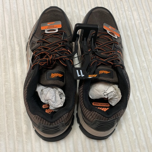 NWT Avia Men’s Athletic Shoes. - Picture 3 of 7